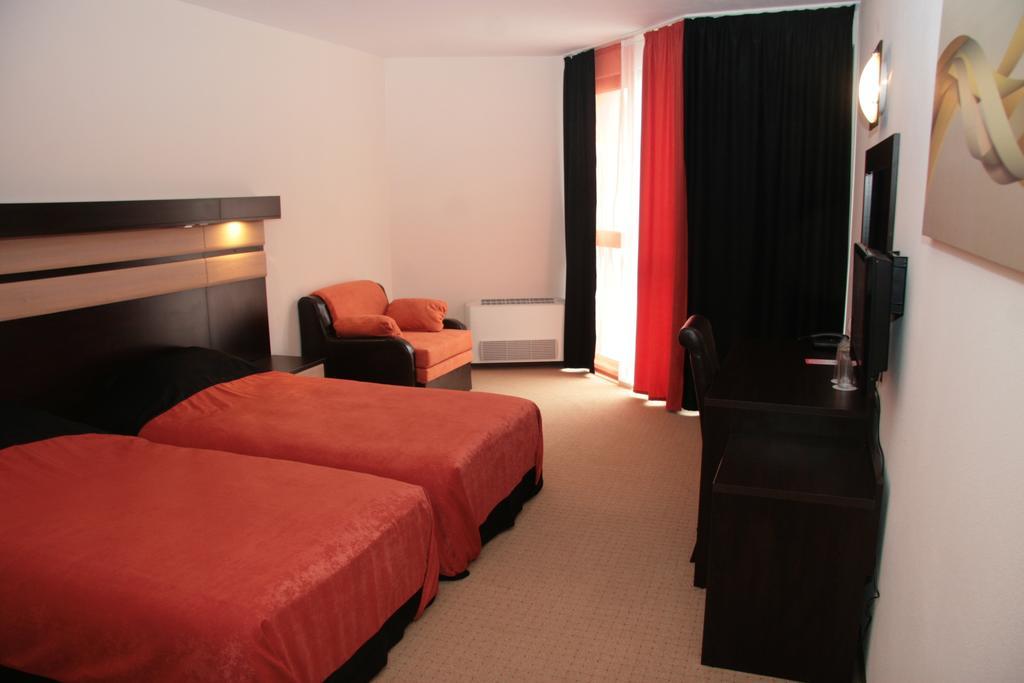 Hotel Byalo More Banite Oda fotoğraf